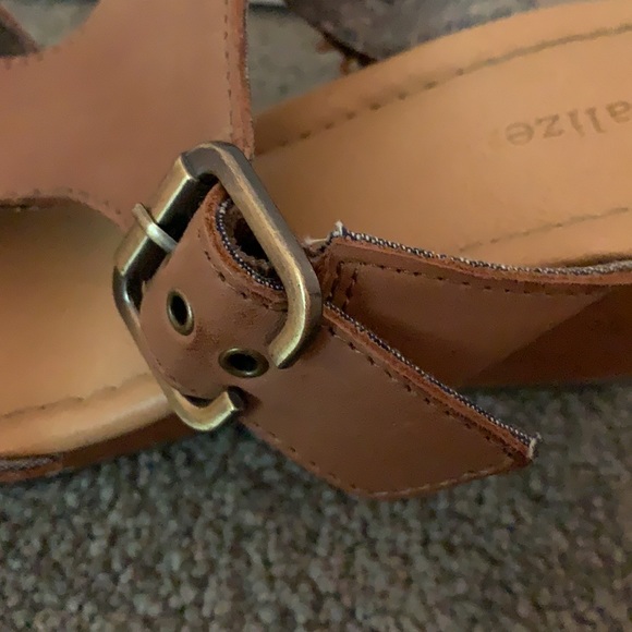 Naturalizer Tan Wedge Sandal size 9 - Picture 11 of 14